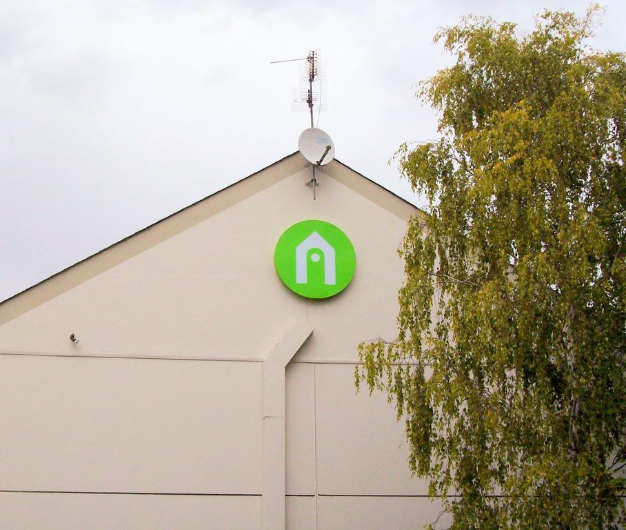 Campanile Reims Ouest - Tinqueux Hotel Exterior foto